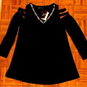 Black, Size-Small-Long-Sleeved,Cold-Shoulder, Top